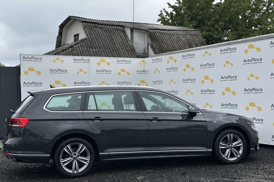 Продам Volkswagen Passat B8 RLine 2021 года в Луцке
