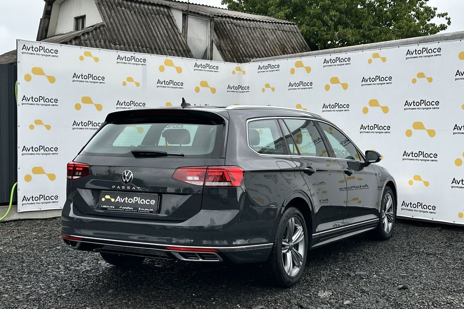 Продам Volkswagen Passat B8 RLine 2021 года в Луцке