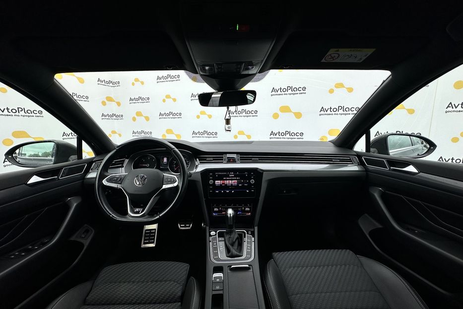Продам Volkswagen Passat B8 RLine 2021 года в Луцке
