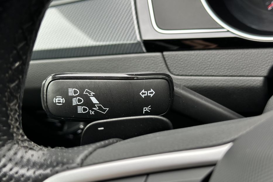 Продам Volkswagen Passat B8 RLine 2021 года в Луцке