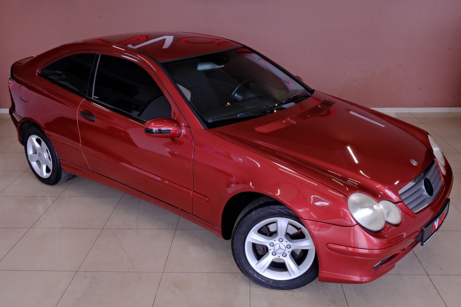 Продам Mercedes-Benz C-Class 2003 года в Одессе
