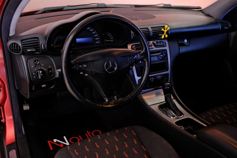 Продам Mercedes-Benz C-Class 2003 года в Одессе