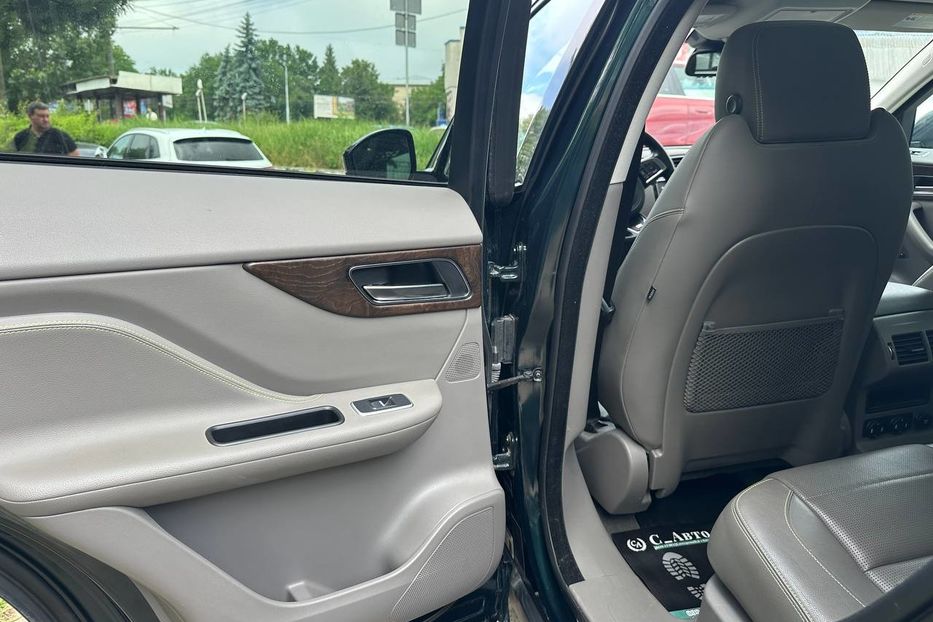 Продам Jaguar F-Pace 2017 года в Черновцах