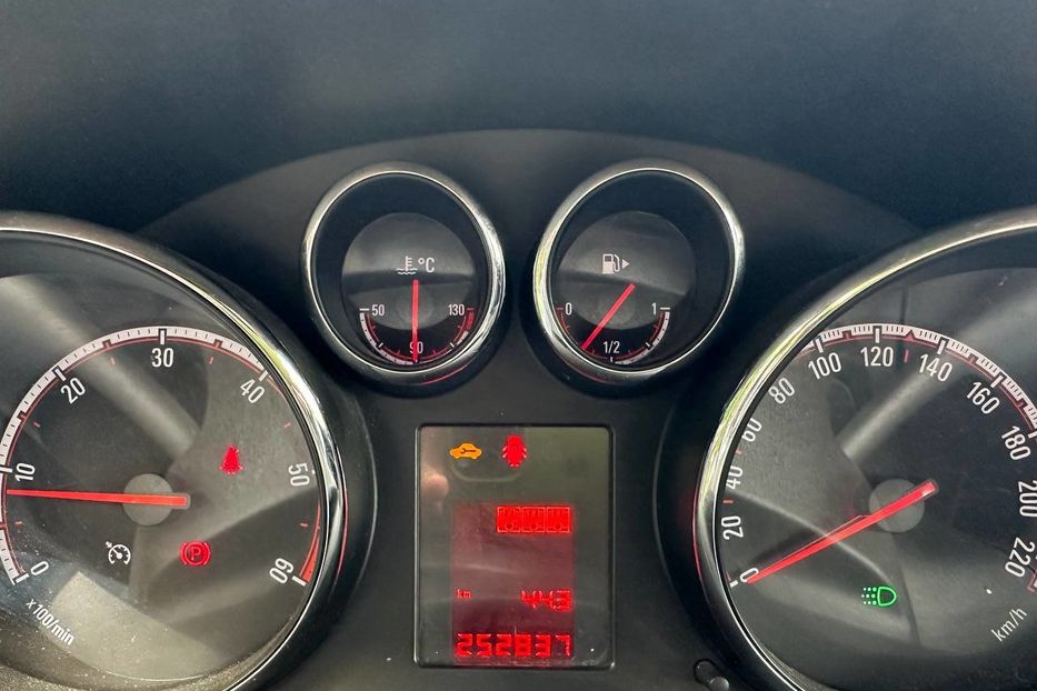 Продам Opel Meriva 2010 года в Черновцах