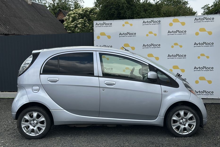 Продам Mitsubishi i-MiEV 2012 года в Луцке