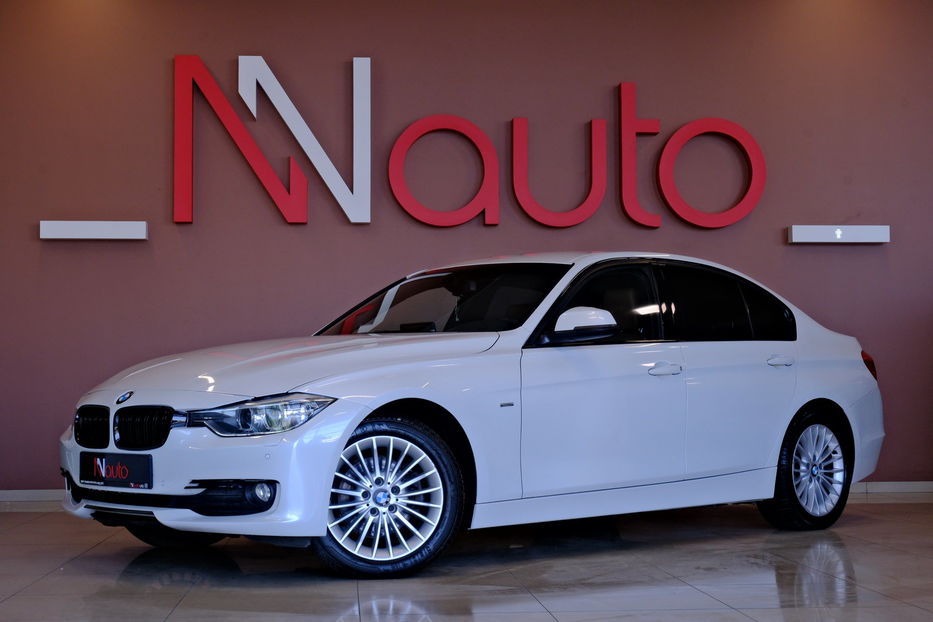 Продам BMW 320 2012 года в Одессе