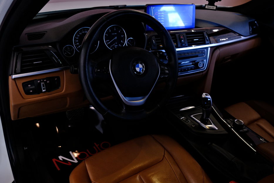 Продам BMW 320 2012 года в Одессе