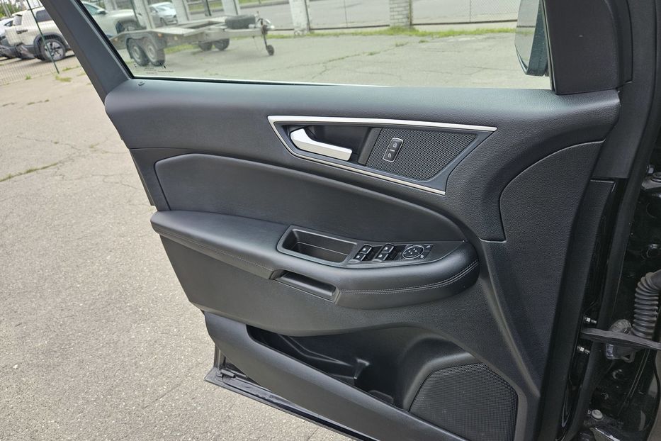 Продам Ford Edge SEL 4WD 2023 года в Киеве