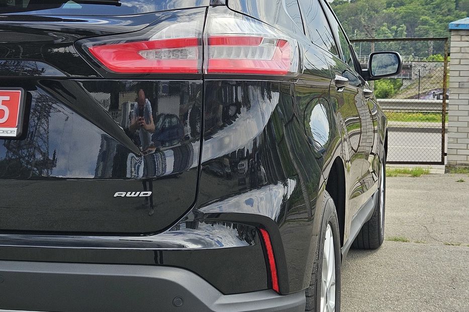 Продам Ford Edge SEL 4WD 2023 года в Киеве