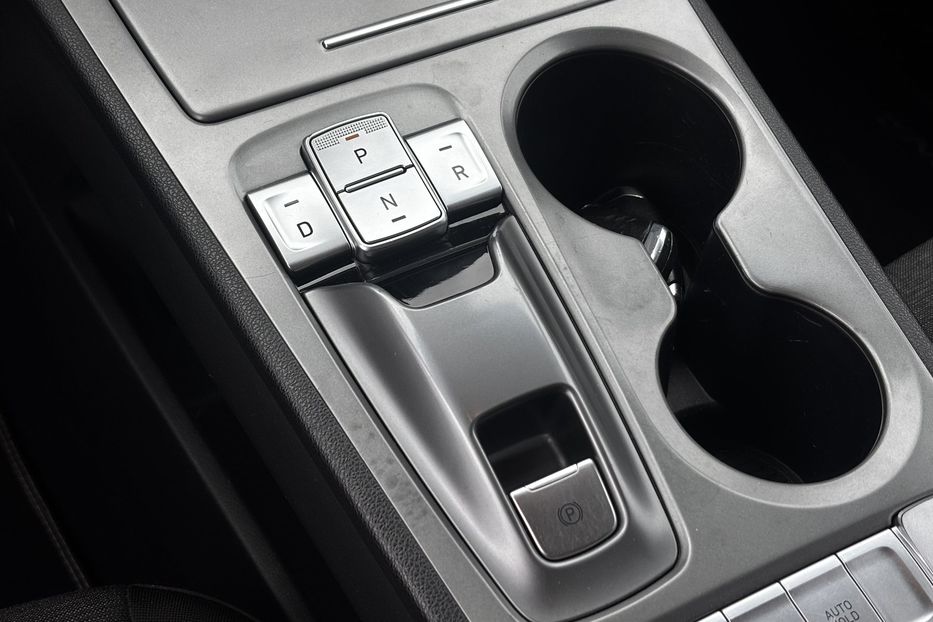 Продам Hyundai Kona 64квт  авто у Львові 2021 года в Львове