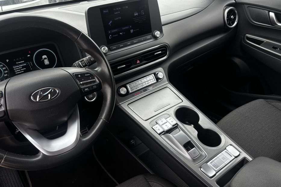 Продам Hyundai Kona 64квт  авто у Львові 2021 года в Львове
