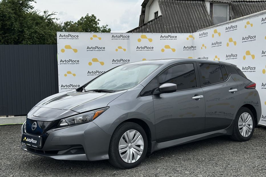 Продам Nissan Leaf 2023 года в Луцке