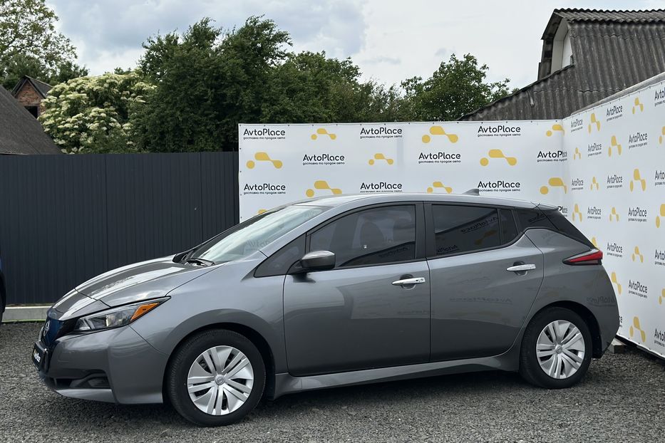 Продам Nissan Leaf 2023 года в Луцке