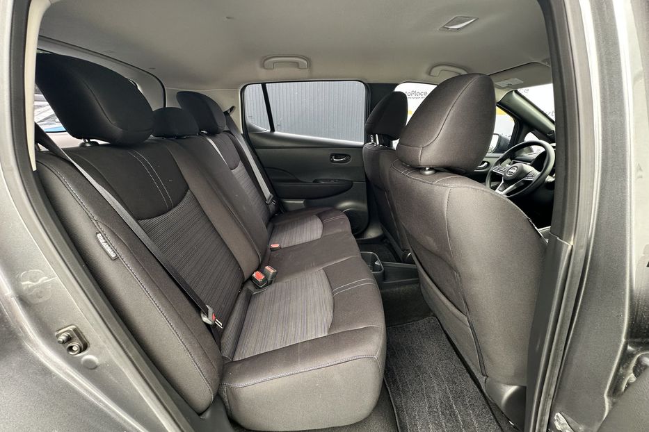 Продам Nissan Leaf 2023 года в Луцке