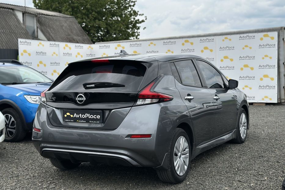 Продам Nissan Leaf 2023 года в Луцке