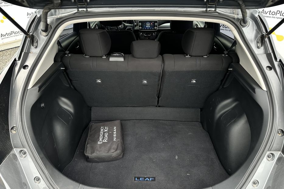 Продам Nissan Leaf 2023 года в Луцке