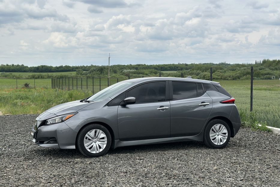 Продам Nissan Leaf 2023 года в Луцке