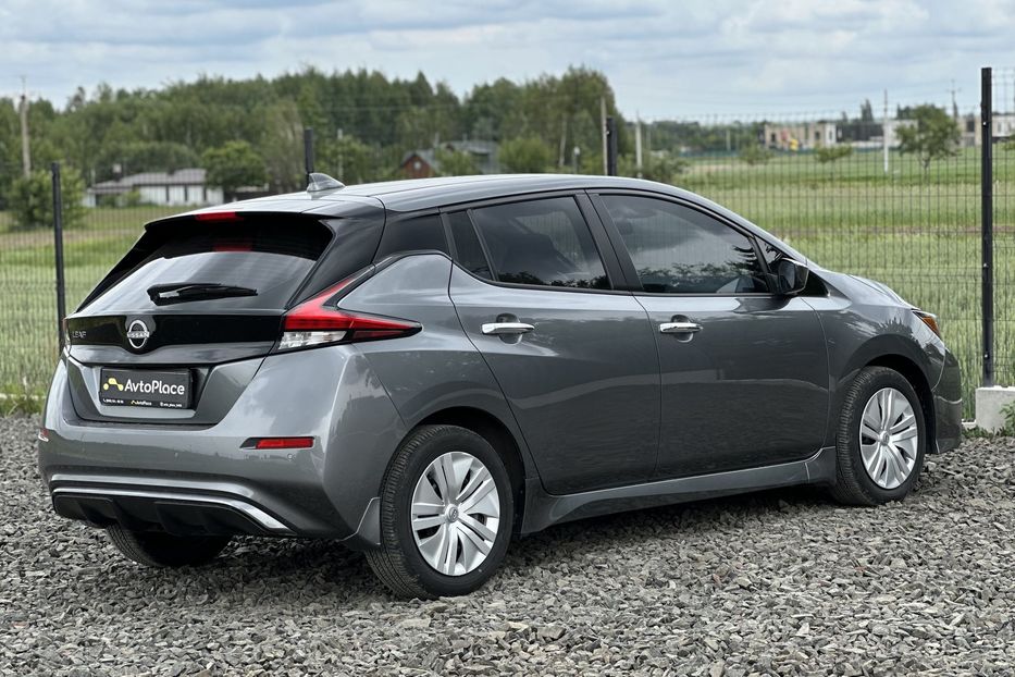 Продам Nissan Leaf 2023 года в Луцке