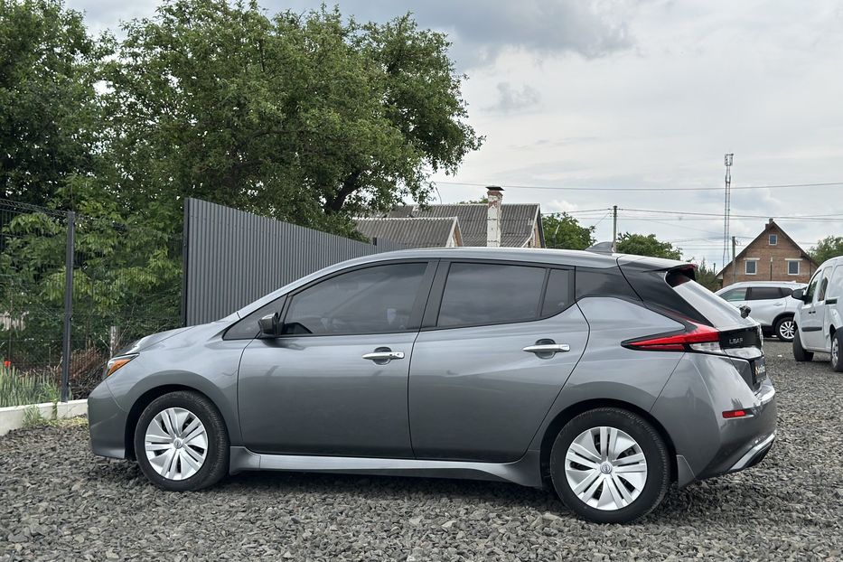 Продам Nissan Leaf 2023 года в Луцке