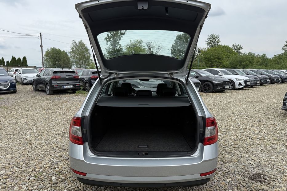 Продам Skoda Octavia A7 2.0ТDI 150к/с КОЛЕСА FULL LED 2020 года в Львове