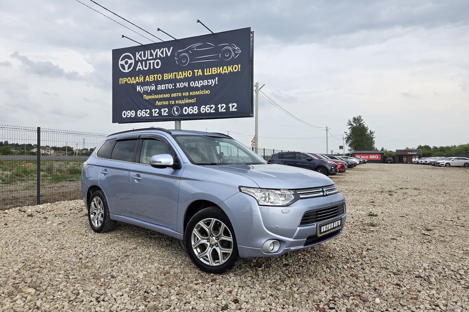 Продам Mitsubishi Outlander Гібрид 2013 года в Львове
