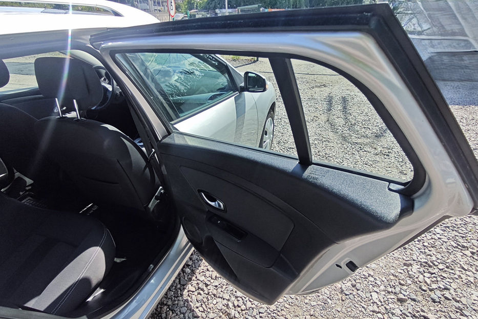 Продам Renault Megane 1.5 dCi EDC (110 к.с.)   2011 года в Киеве