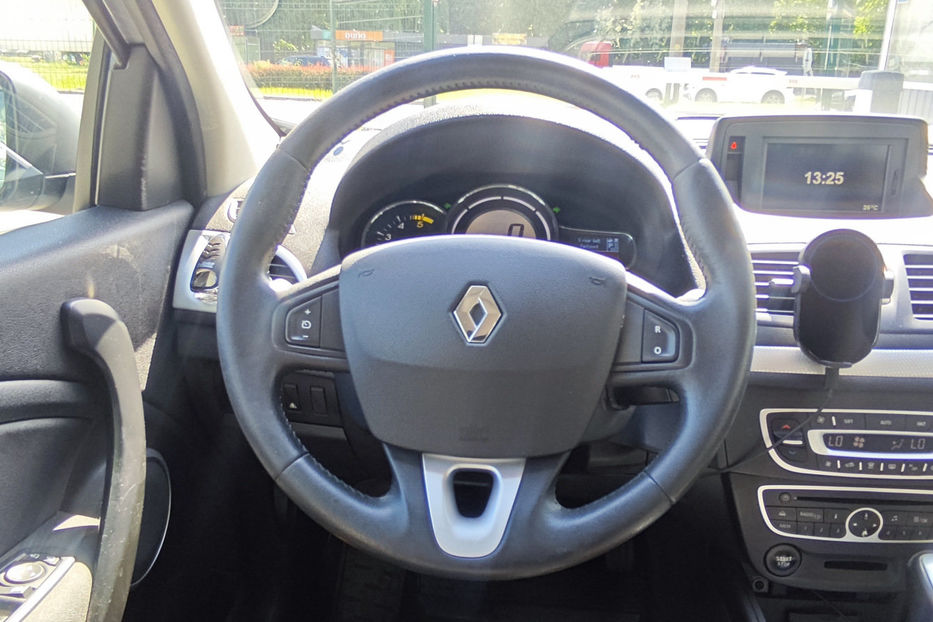 Продам Renault Megane 1.5 dCi EDC (110 к.с.)   2011 года в Киеве