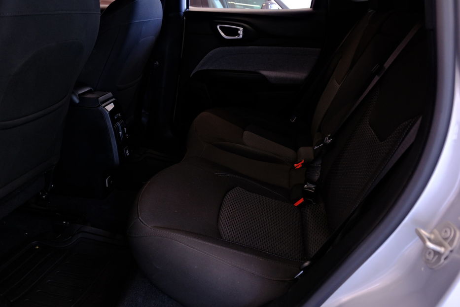Продам Toyota Prius 2019 года в Одессе