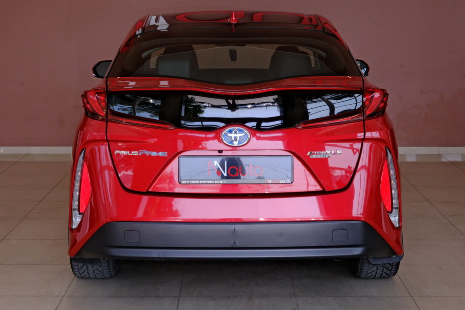 Продам Toyota Prius 2019 года в Одессе