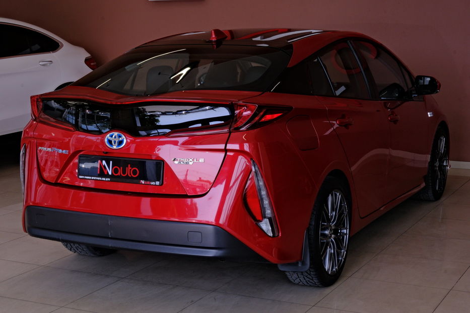Продам Toyota Prius 2019 года в Одессе