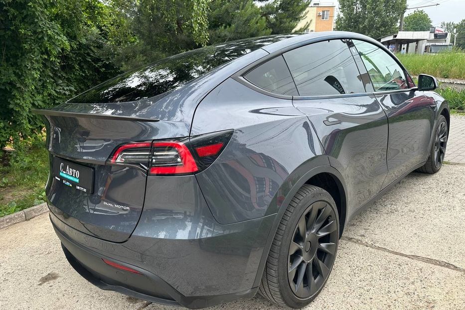 Продам Tesla Model Y 2020 года в Черновцах