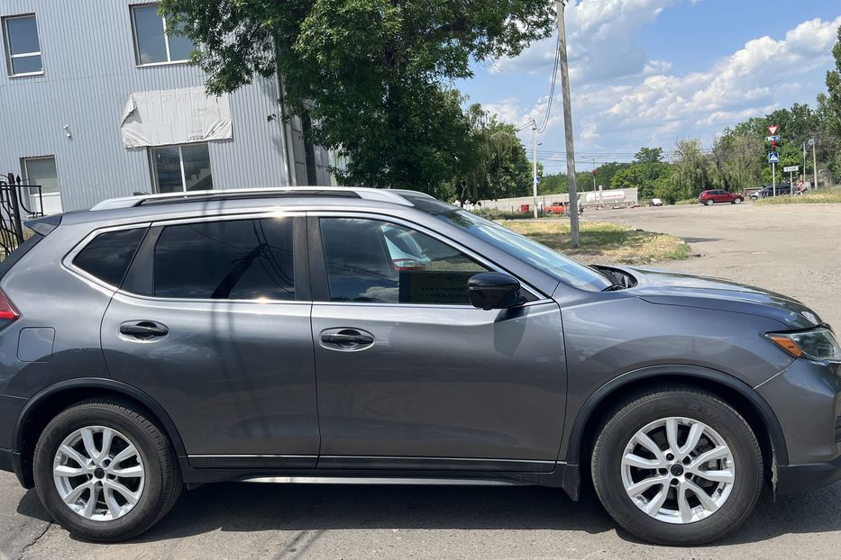 Продам Nissan Rogue SV Hybrid 2017 года в Николаеве