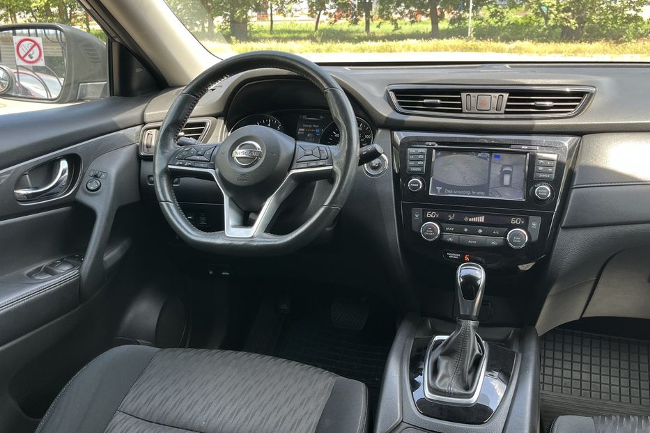 Продам Nissan Rogue SV Hybrid 2017 года в Николаеве