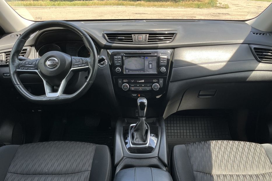 Продам Nissan Rogue SV Hybrid 2017 года в Николаеве