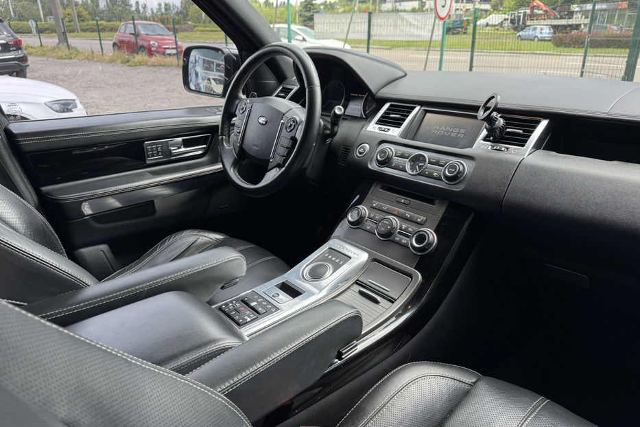 Продам Land Rover Range Rover Sport 3.0D AT (256 к.с.)  2012 года в Киеве