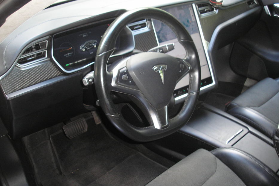 Продам Tesla Model S 75D 75 kWh Dual Motor  2017 года в г. Нежин, Черниговская область