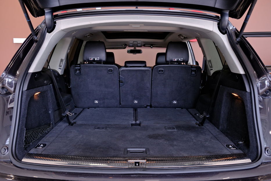 Продам Audi Q7 2013 года в Одессе
