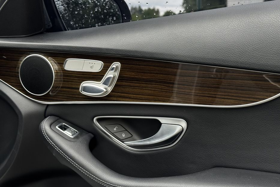 Продам Mercedes-Benz C-Class C300 2017 года в г. Умань, Черкасская область