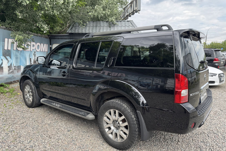 Продам Nissan Pathfinder 2.5 dCi АТ (190 к.с.) 4WD 2013 года в Киеве