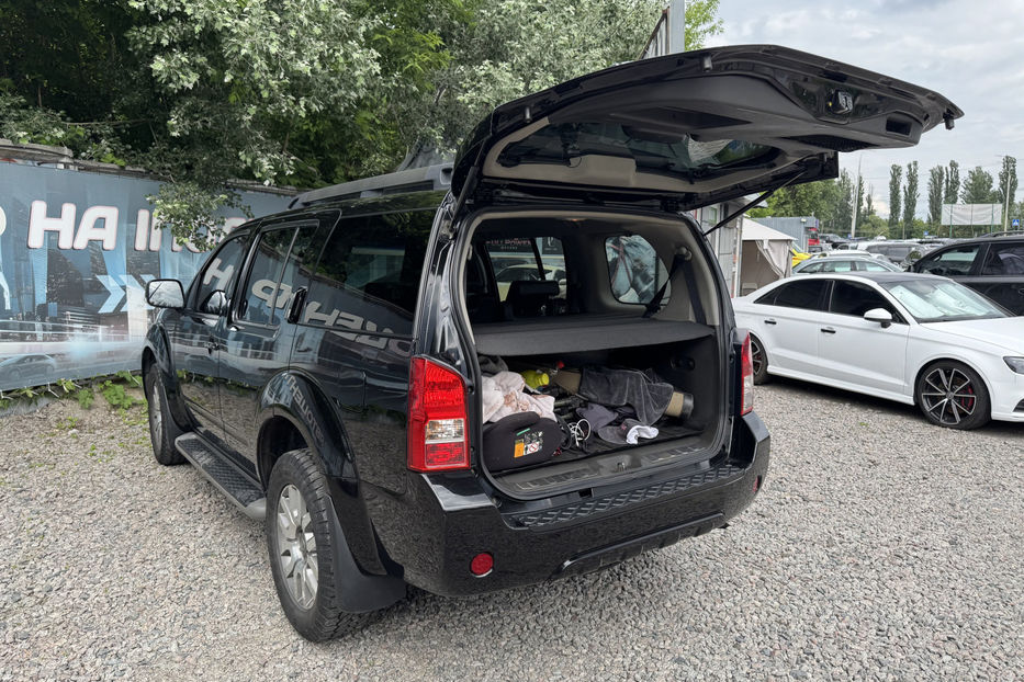 Продам Nissan Pathfinder 2.5 dCi АТ (190 к.с.) 4WD 2013 года в Киеве