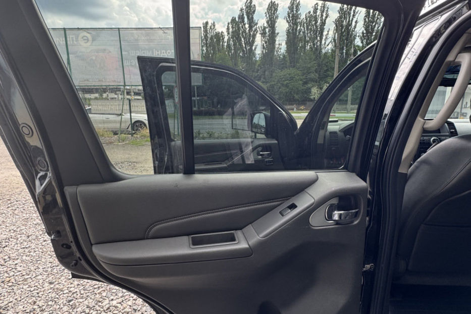 Продам Nissan Pathfinder 2.5 dCi АТ (190 к.с.) 4WD 2013 года в Киеве