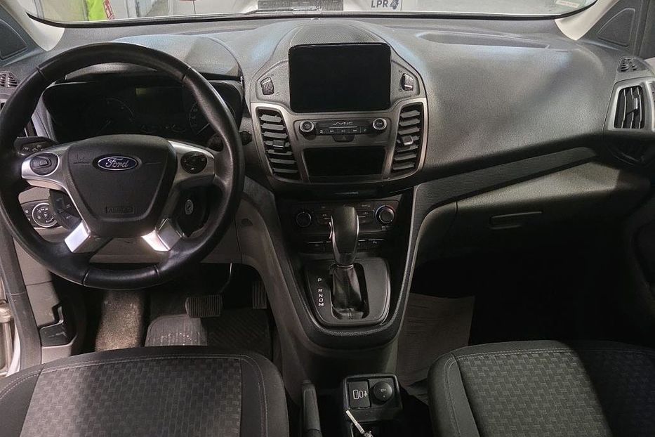 Продам Ford Transit Connect пасс. LED NAV AUT В ПОЛЬЩІ  2022 года в Львове