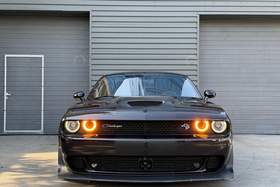Продам Dodge Challenger R/T Scat Pack Widebody 2018 года в Киеве