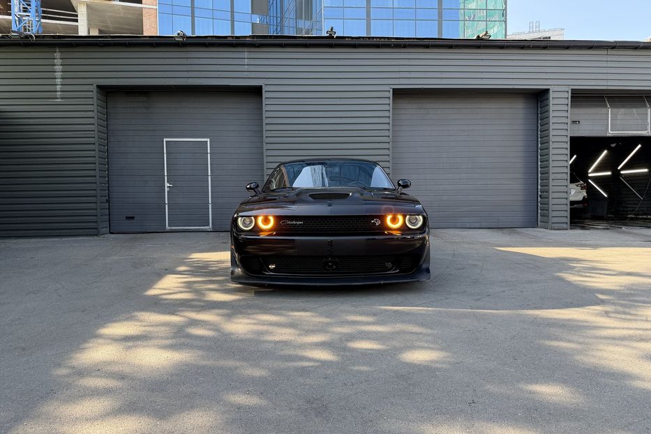 Продам Dodge Challenger R/T Scat Pack Widebody 2018 года в Киеве