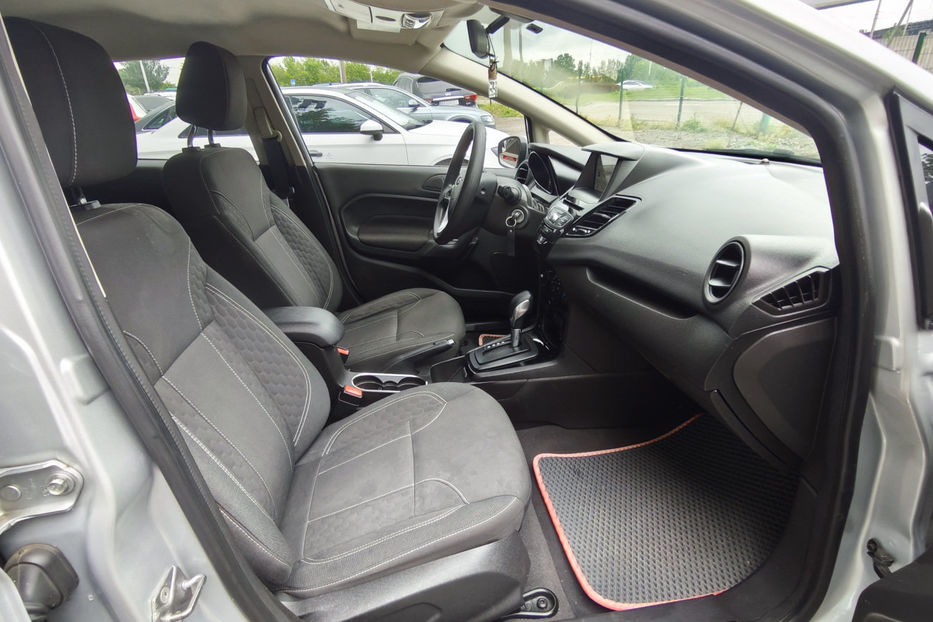 Продам Ford Fiesta 1.6 Ti-VCT PowerShift 120 к.с 2019 года в Киеве