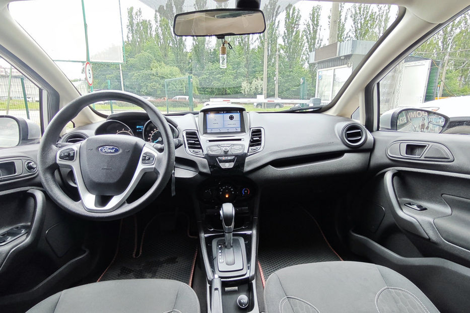 Продам Ford Fiesta 1.6 Ti-VCT PowerShift 120 к.с 2019 года в Киеве