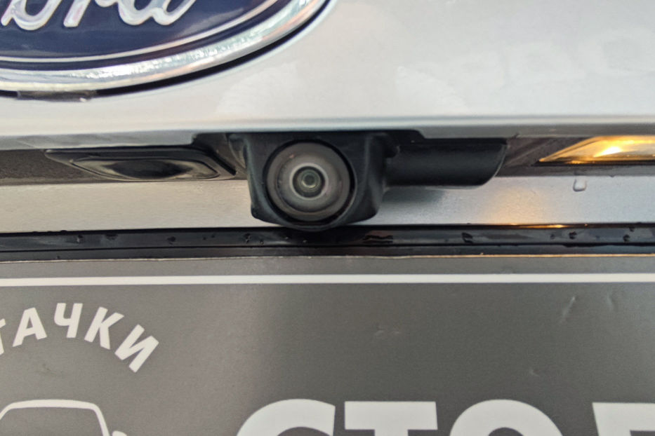 Продам Ford Fiesta 1.6 Ti-VCT PowerShift 120 к.с 2019 года в Киеве