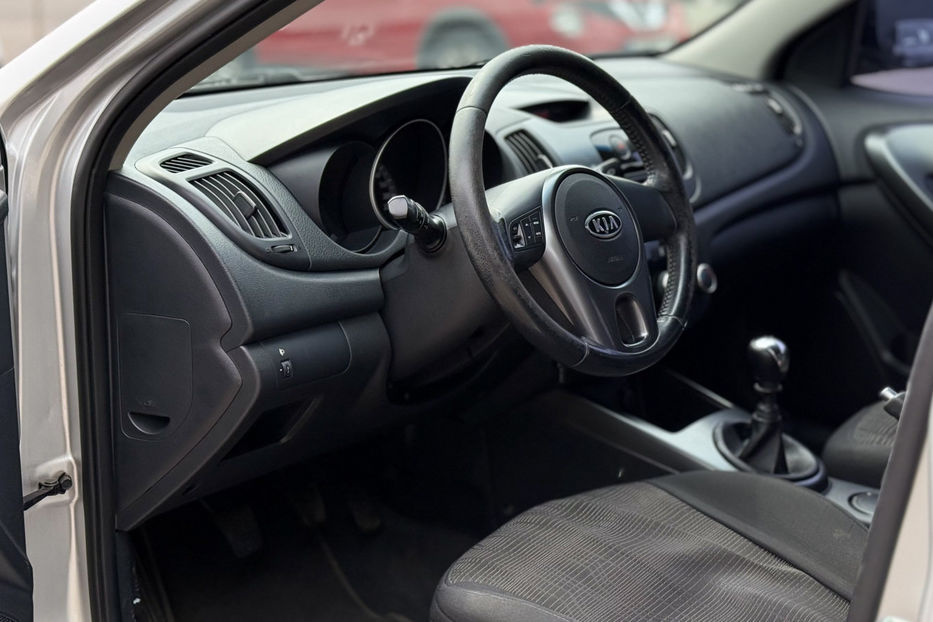 Продам Kia Cerato 1.6 MT (126 к.с.) 2009 года в Киеве