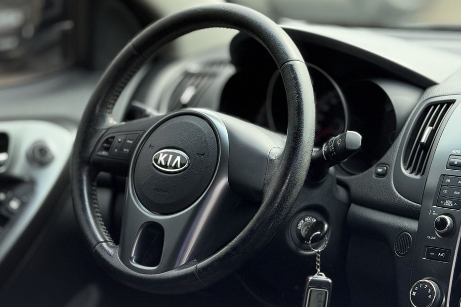 Продам Kia Cerato 1.6 MT (126 к.с.) 2009 года в Киеве