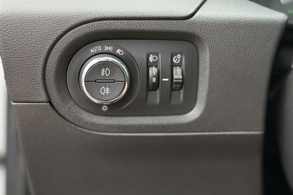 Продам Opel Crossland X 1.5D 6MT (130 к.с.) Start/Stop 2020 года в Киеве